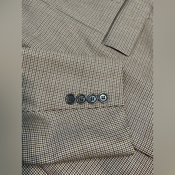 Brooks Brothers sports jacket - Picture 3 of 7